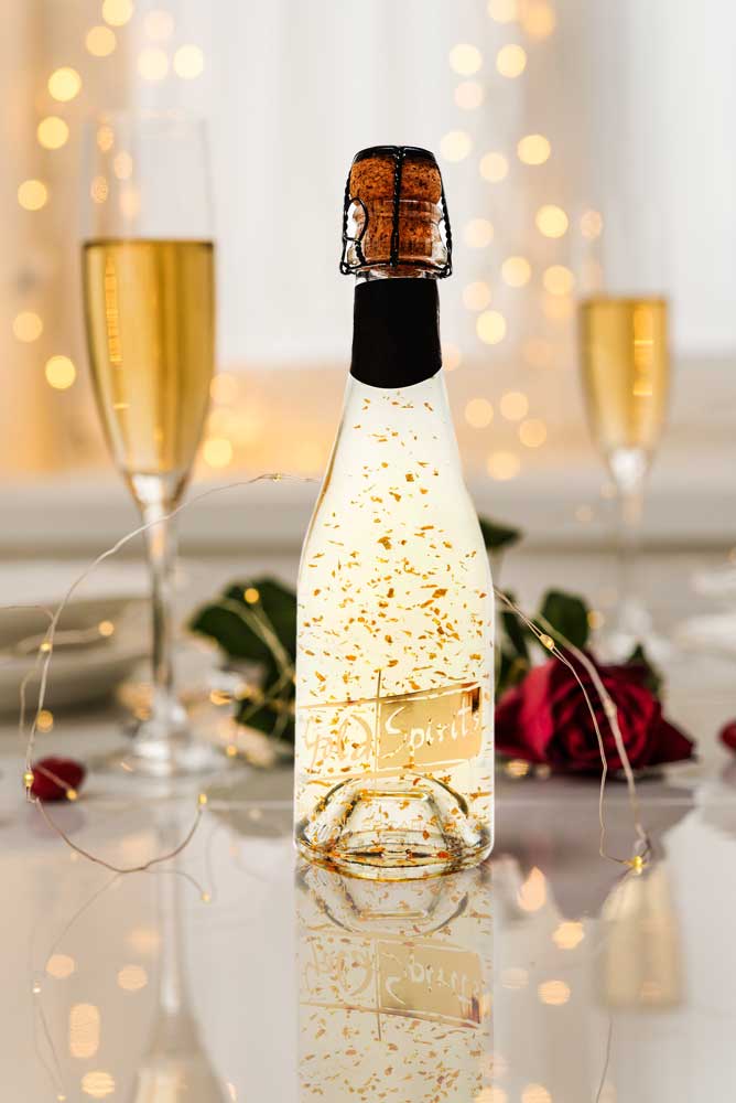 Sparkling Gold Cuvee Original with edible 22 carat gold flakes Collection - Image 3